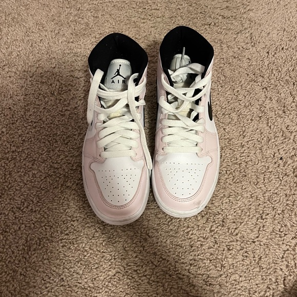 Jordan’s rose - Picture 2 of 3